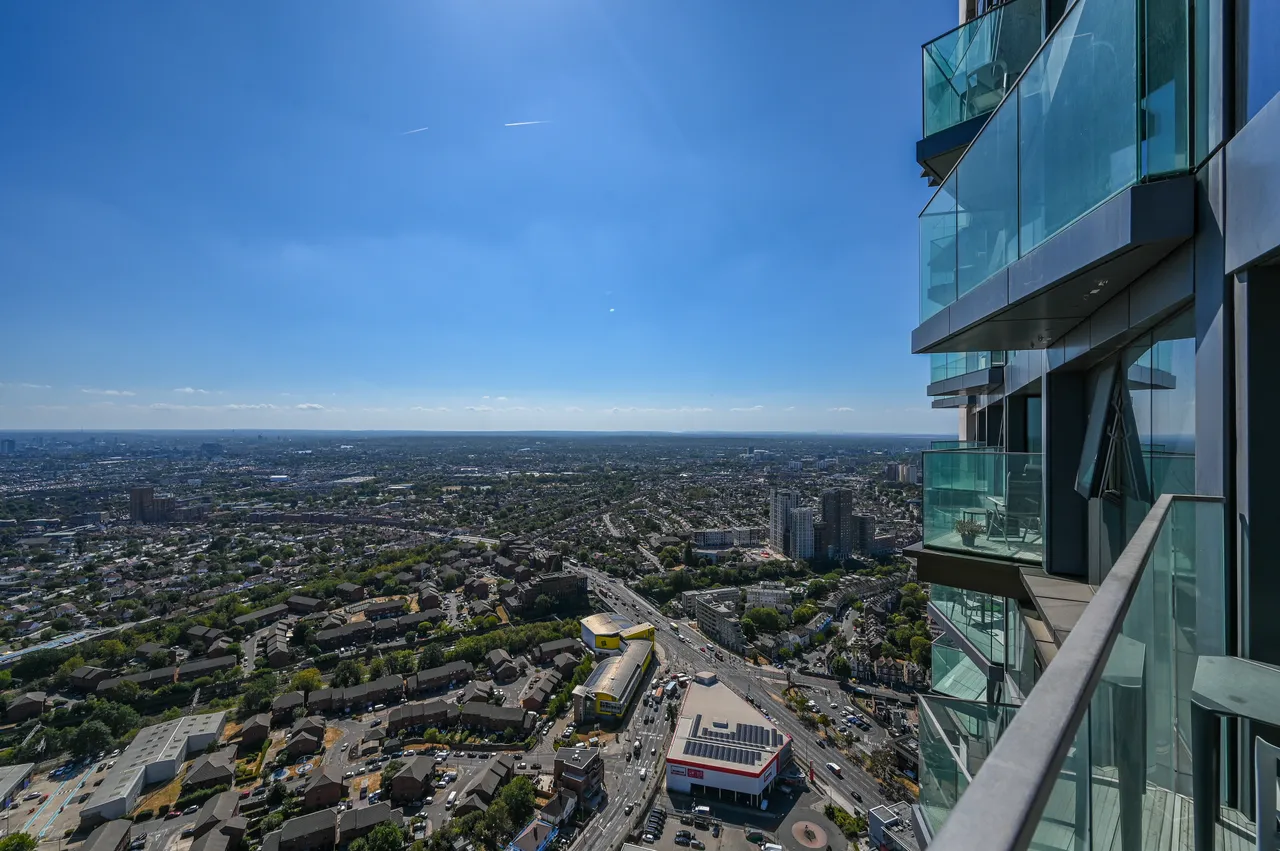 Acton, W3, photo 14