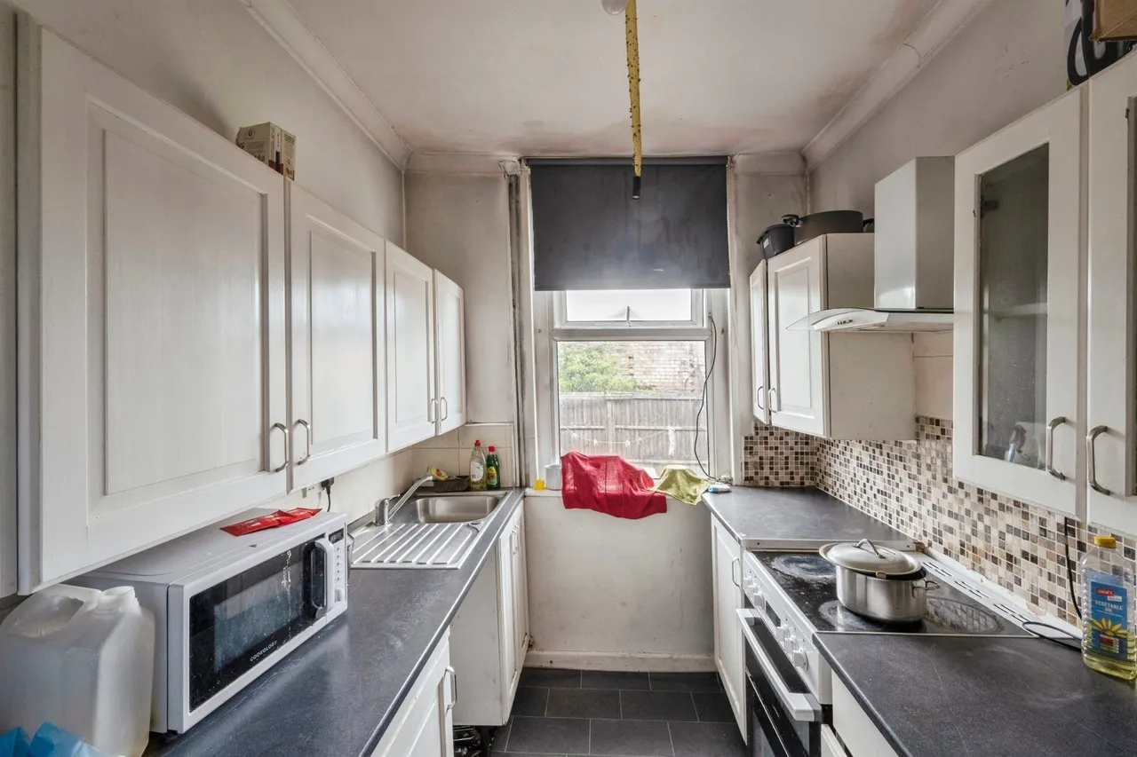 Station Road, Bolton-Upon-Dearne, Rotherham, photo 2