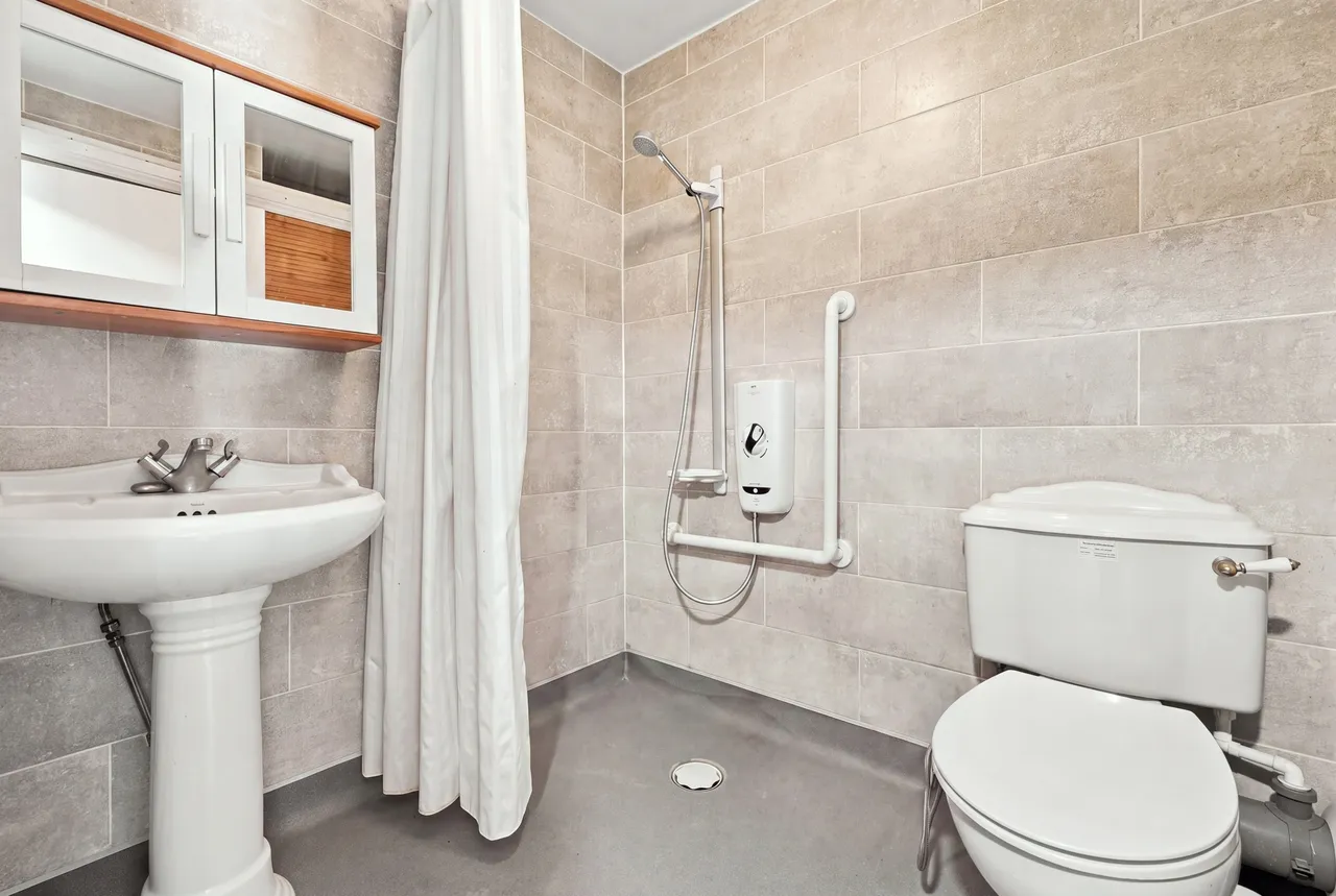 Abbotts Drive, Waltham Abbey, EN9, photo 11