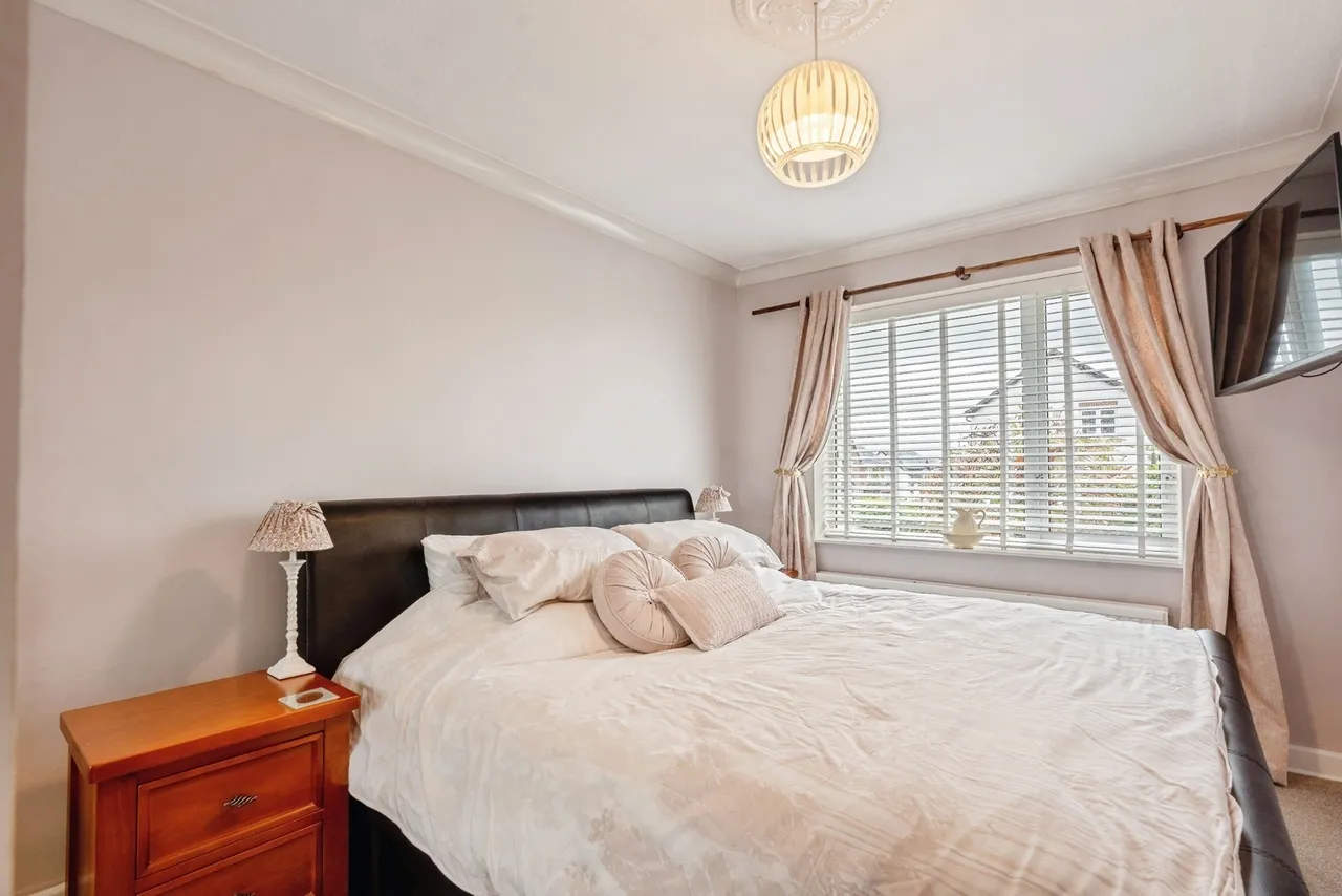 Harrogate Crescent, Burnley, Lancashire, BB10, photo 4