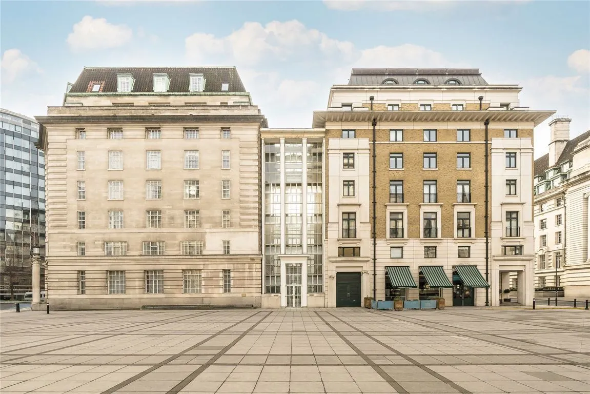 1 bed flat for sale — Forum Magnum Square, Southbank