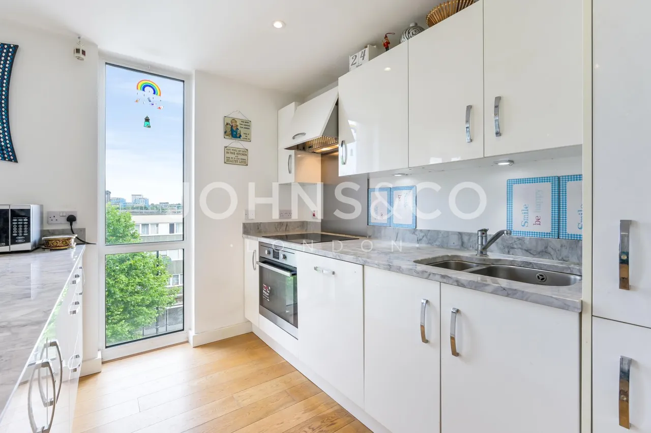 Lighterage Court, Brentford, TW8, photo 11