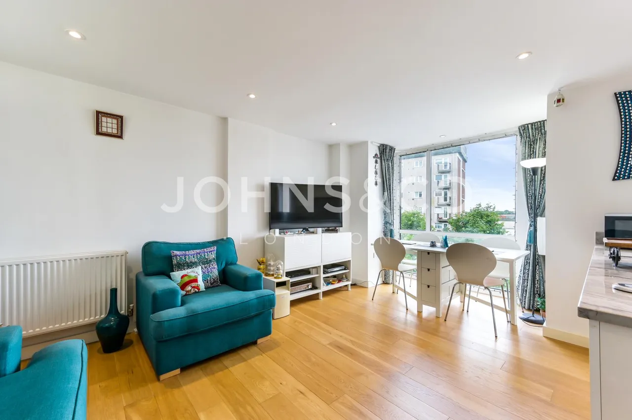 Lighterage Court, Brentford, TW8, photo 8