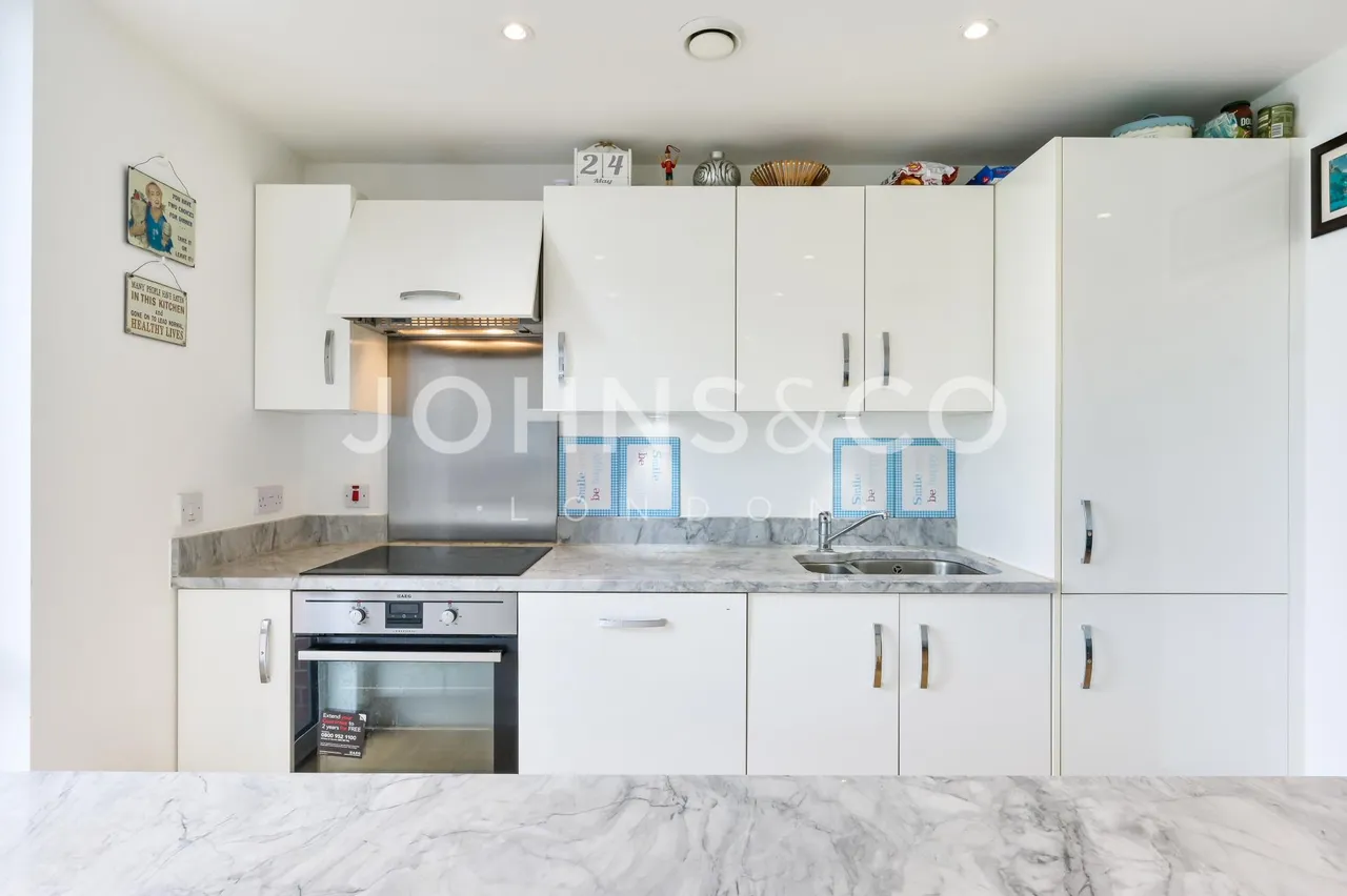 Lighterage Court, Brentford, TW8, photo 4