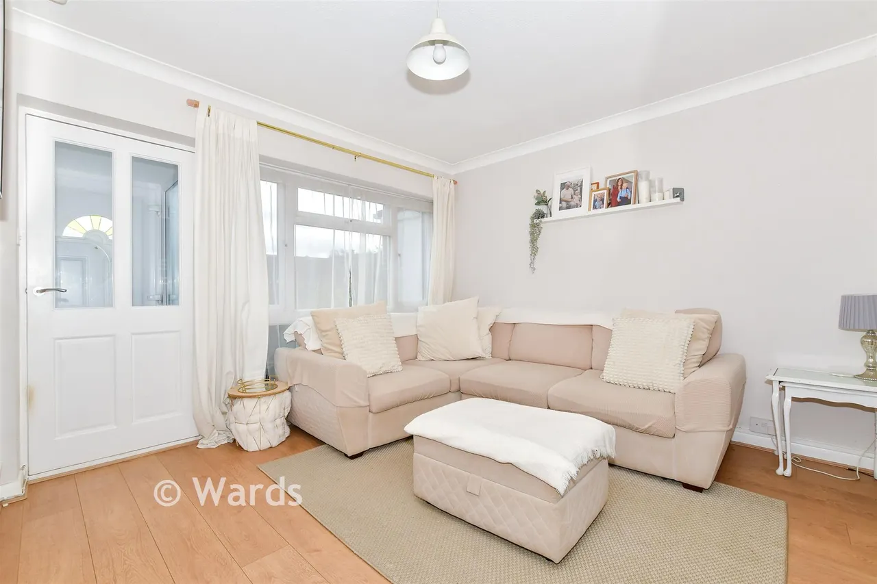 Hildenborough Crescent, Allington, ME16, photo 7