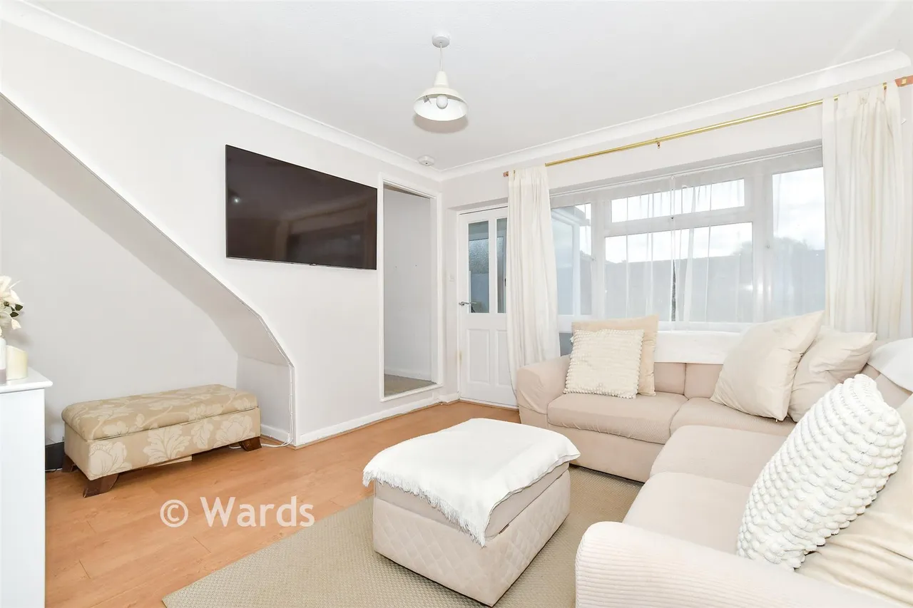 Hildenborough Crescent, Allington, ME16, photo 8