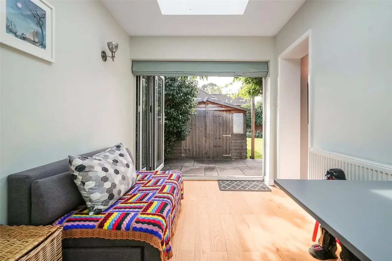 Hawkewood Road, Lower Sunbury, TW16 6HH, photo 8