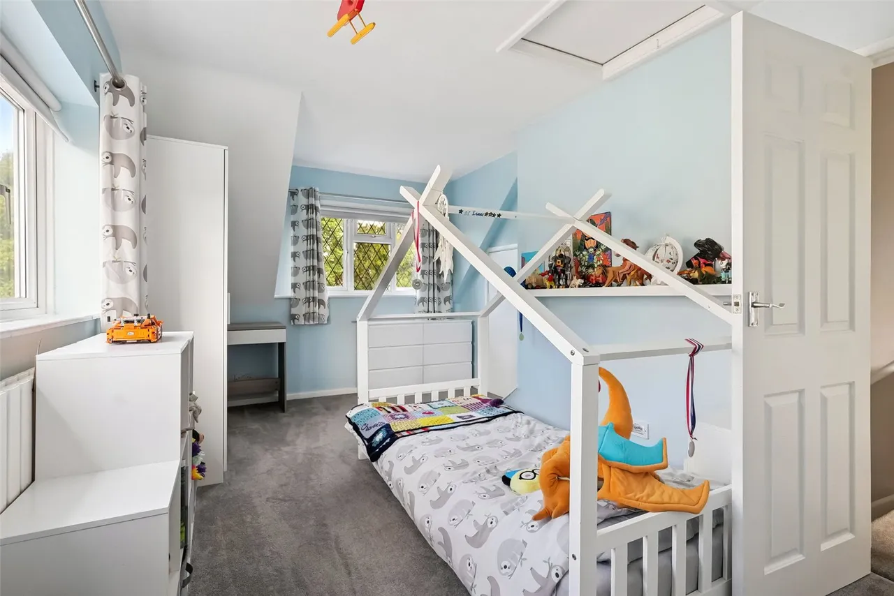 Hawkewood Road, Lower Sunbury, TW16 6HH, photo 10