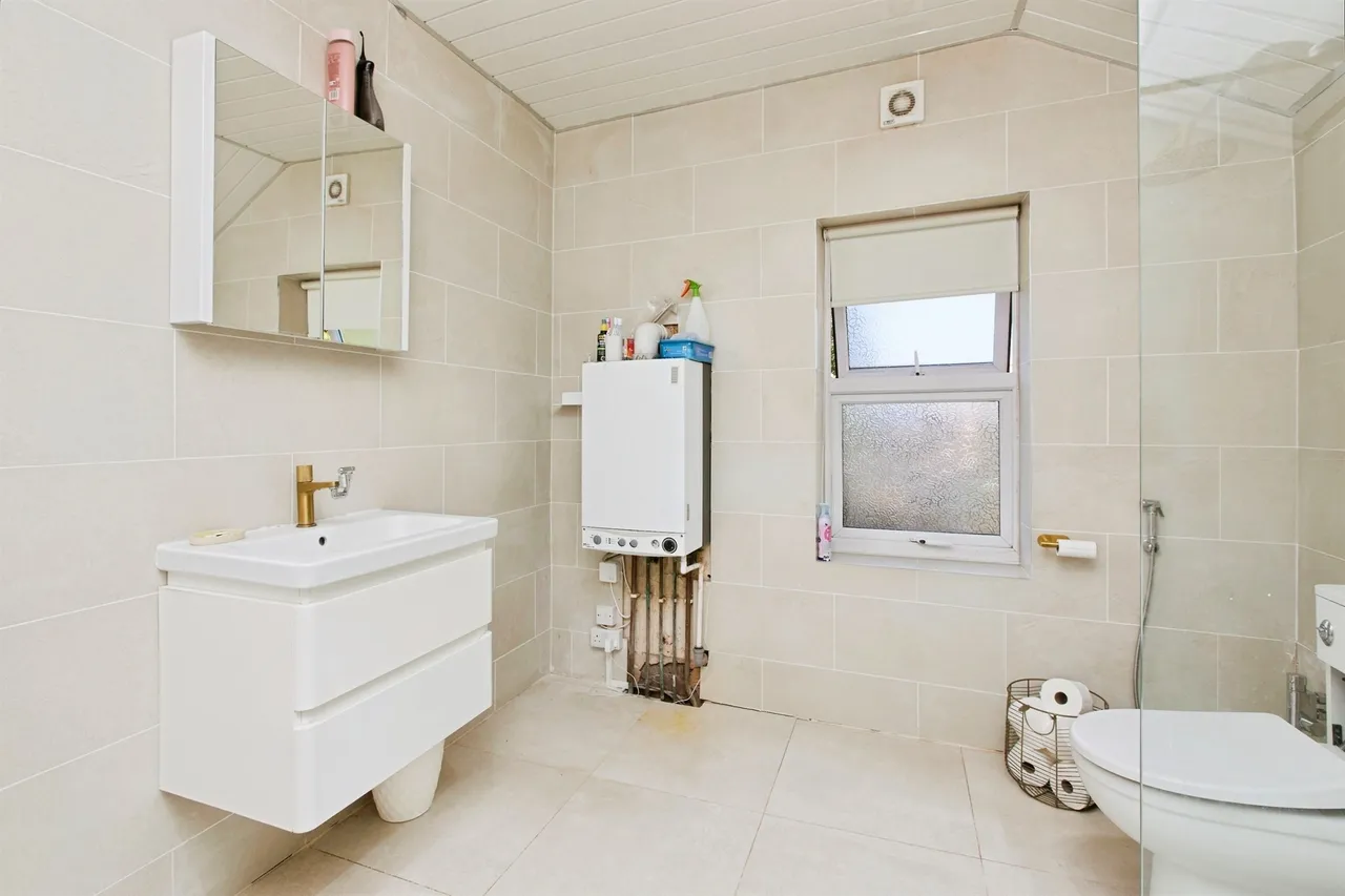 St. Thomas Road, Derby, DE23, photo 5