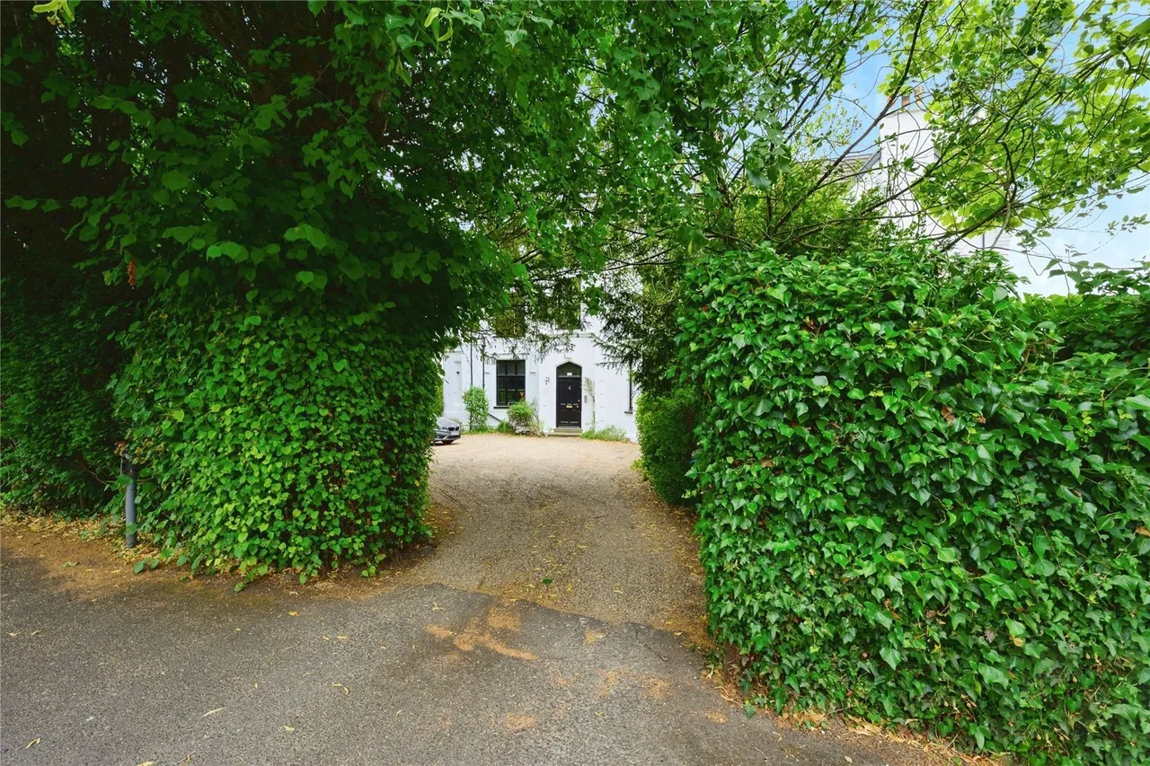 Wray Park Road, Reigate, RH2, photo 12