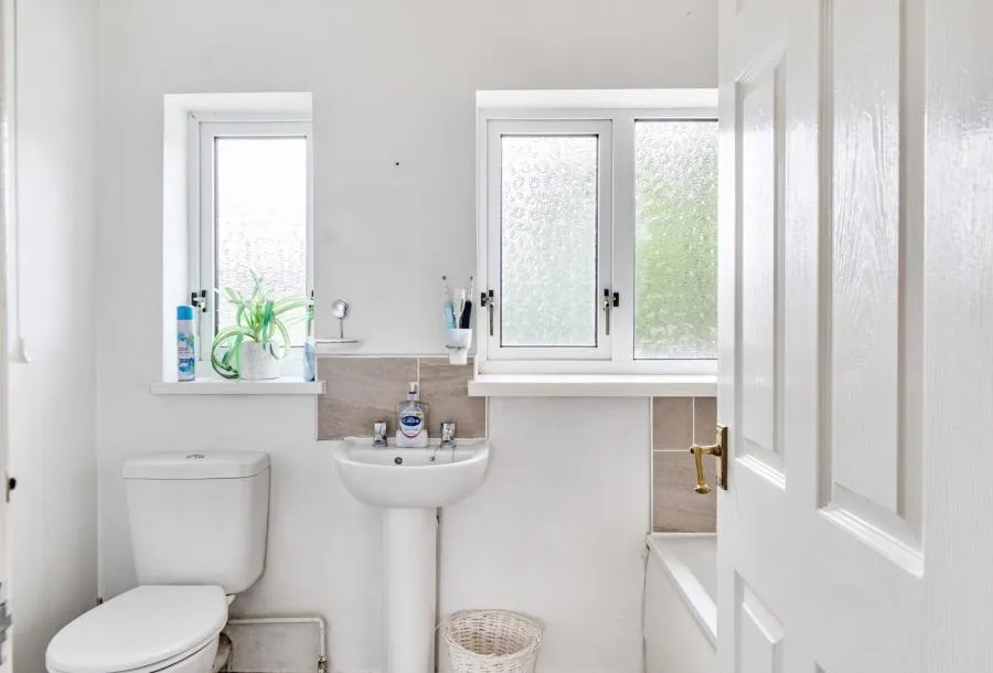 Cranleigh Court Road, Yate, BS37, photo 9