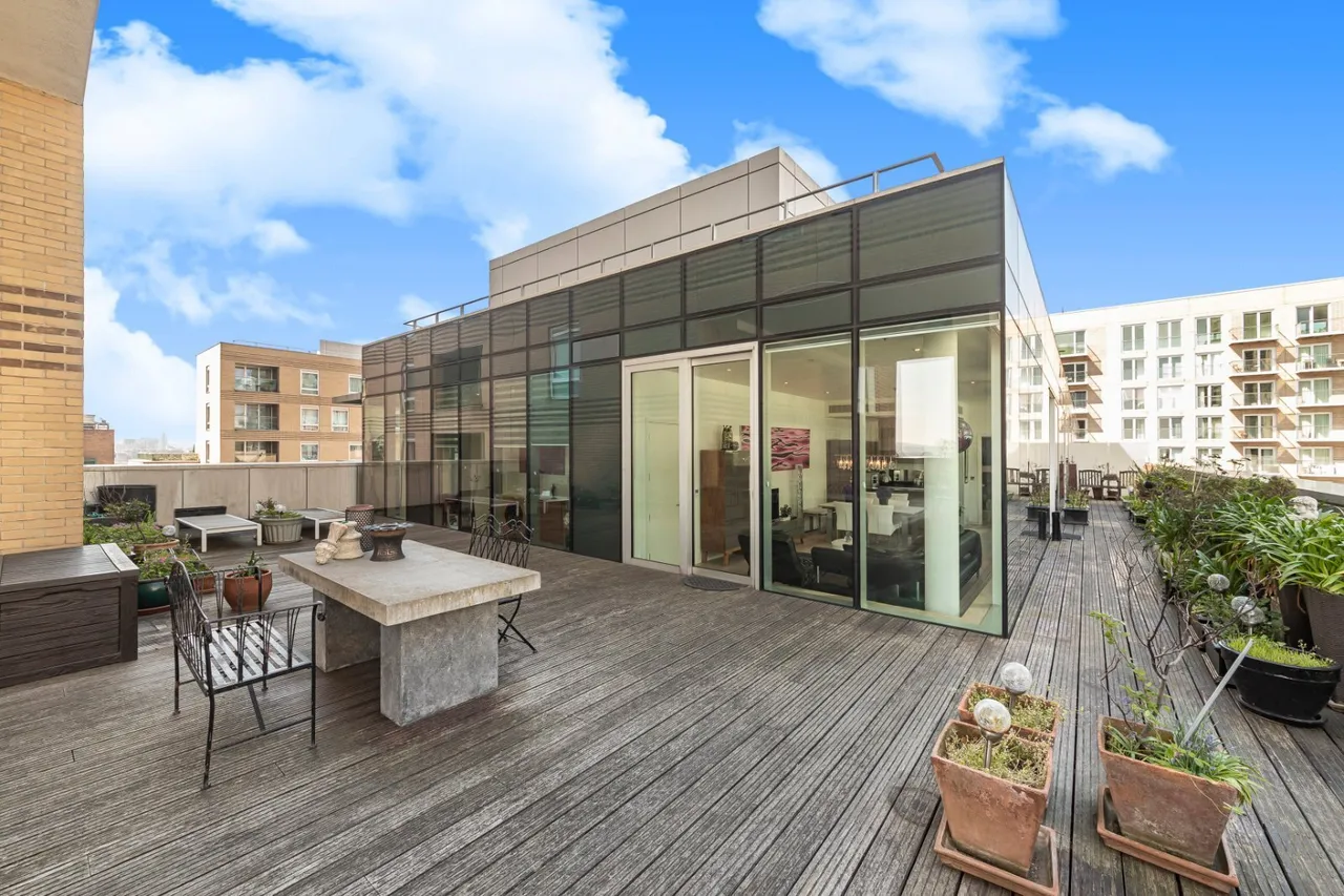 2 bed flat for sale, Baltimore Wharf, London, E14