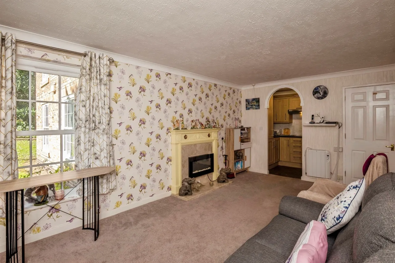 Worcester Road, Malvern, WR14, photo 4