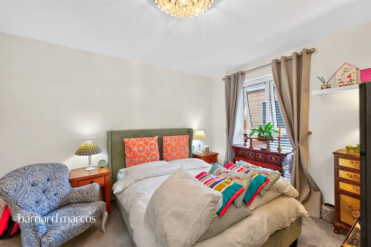 Tala Close, Surbiton, photo 8