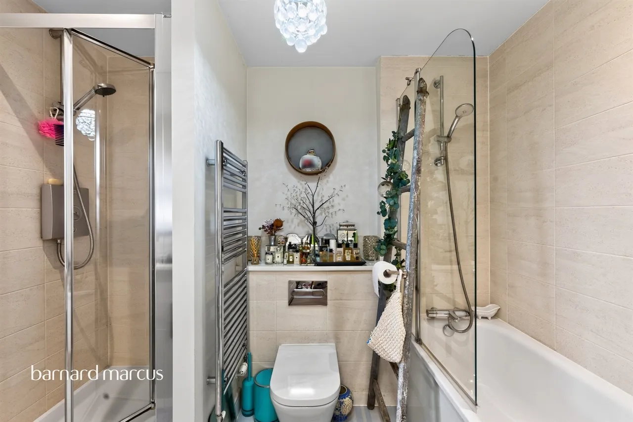 Tala Close, Surbiton, photo 7