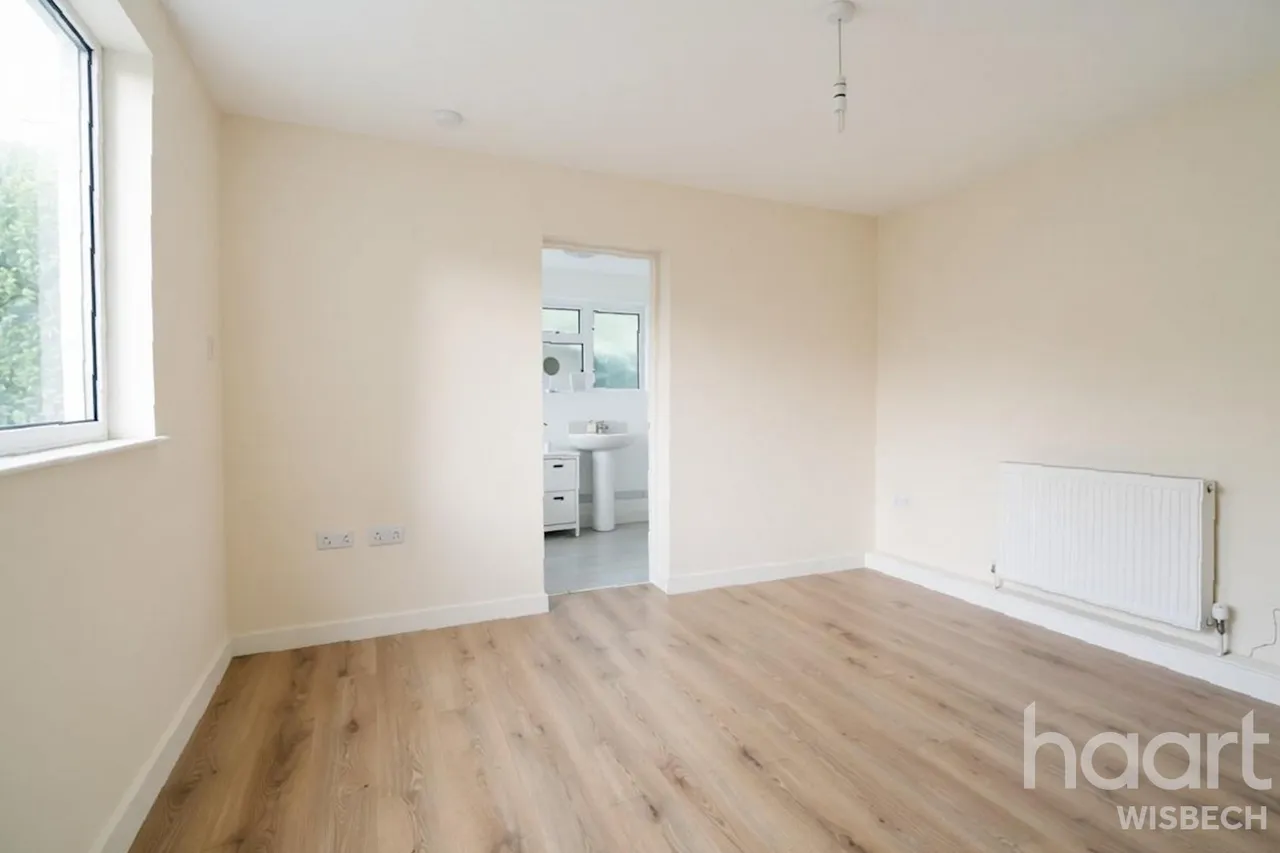 High Road, Wisbech St Mary, PE13, photo 7