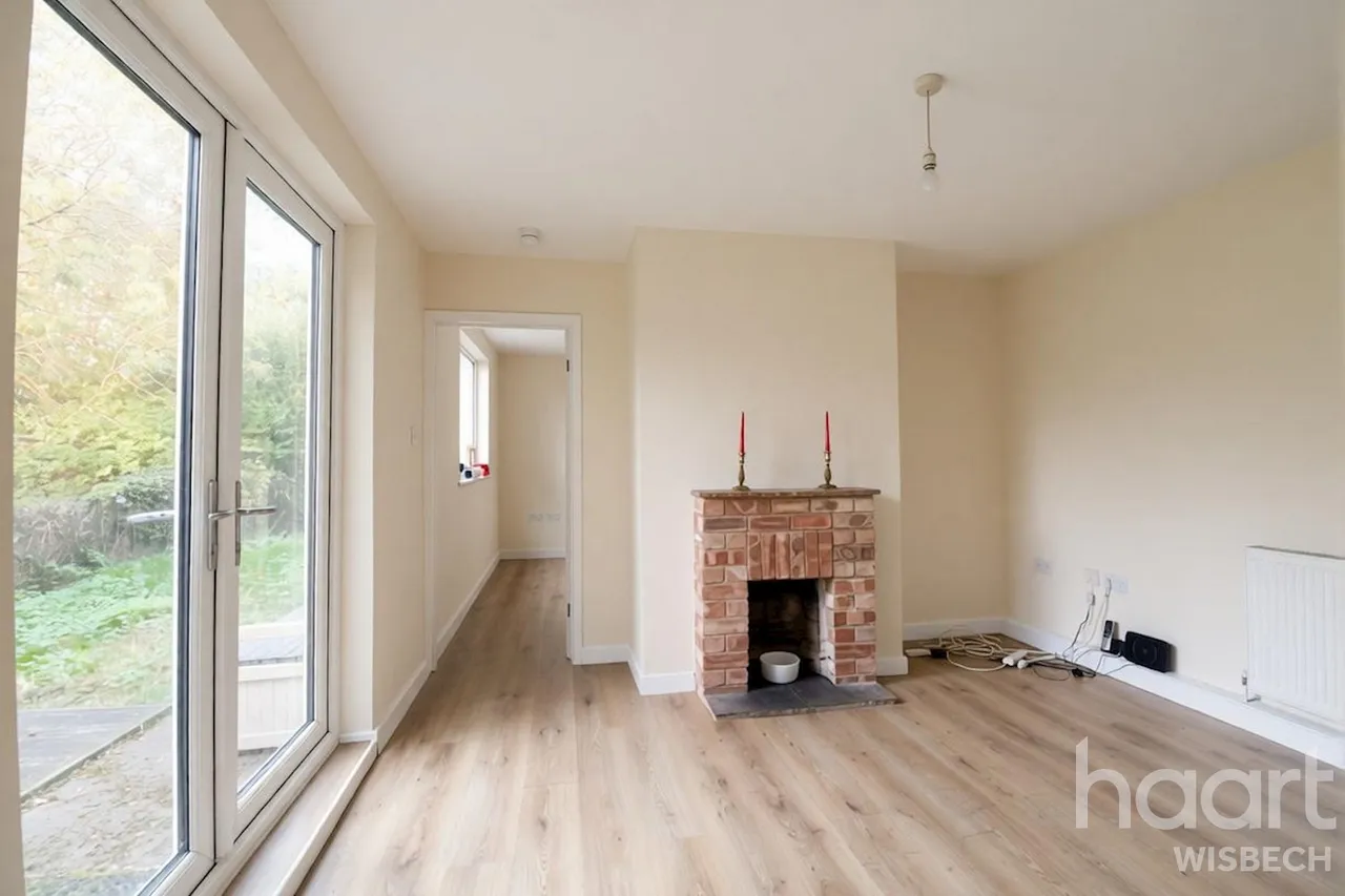 High Road, Wisbech St Mary, PE13, photo 3