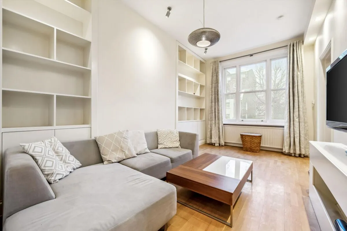 2 bed flat for sale, Earl's Court Square, Earls Court, SW5