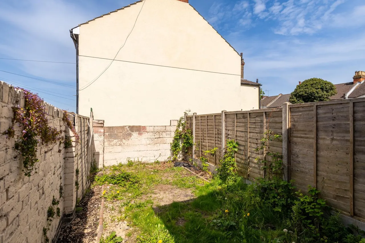 Palmerston Road, Chatham, Kent ME4 5SS, photo 9