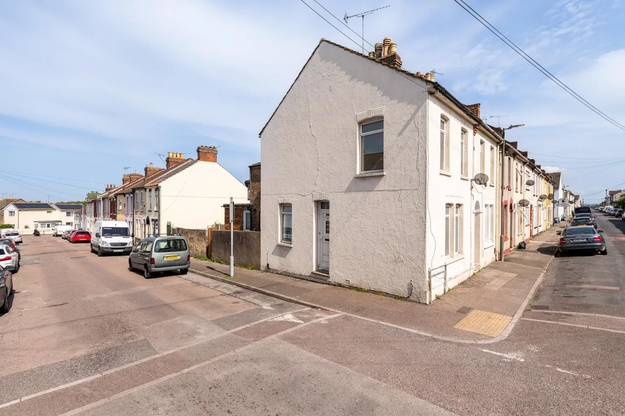 Palmerston Road, Chatham, Kent ME4 5SS, photo 10