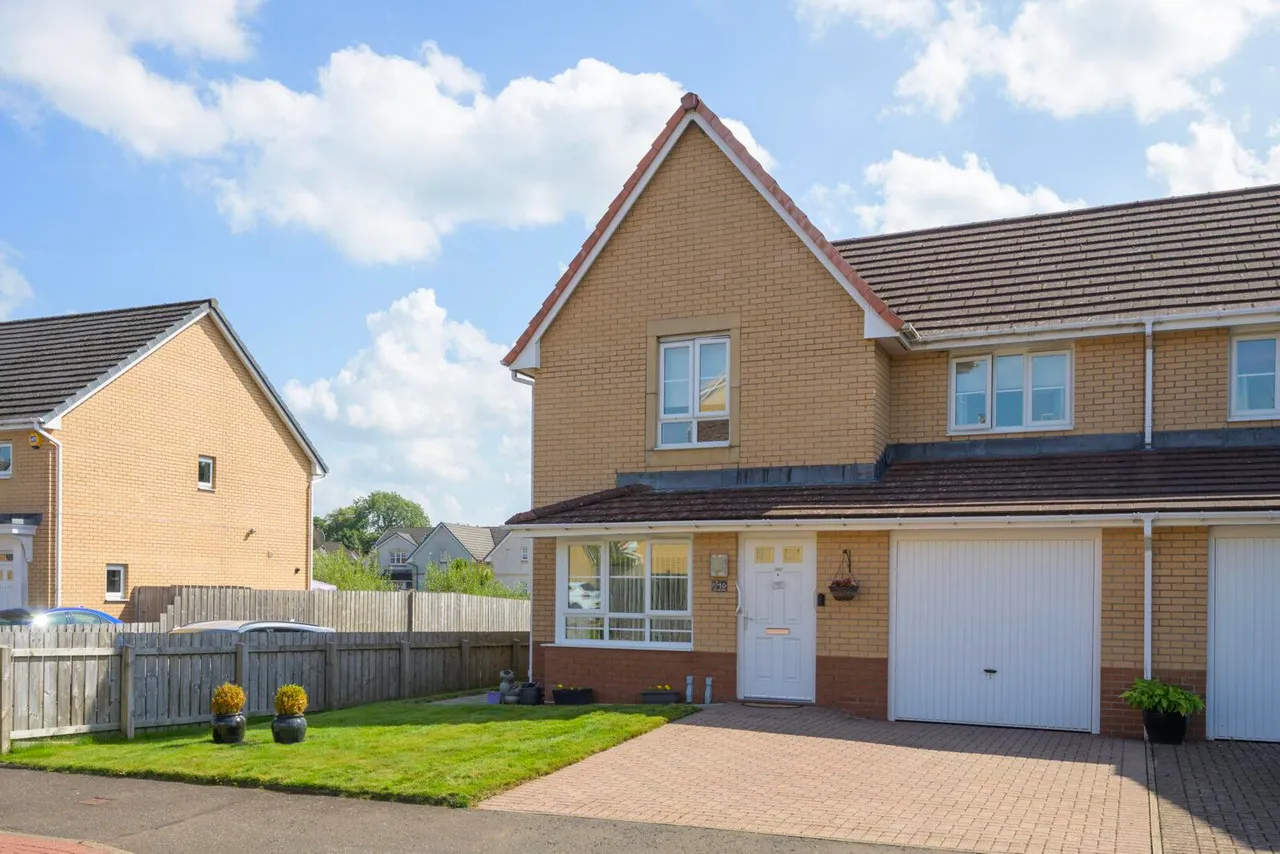 Craigcrest Place, Condorrat, G67 4GY, photo 26