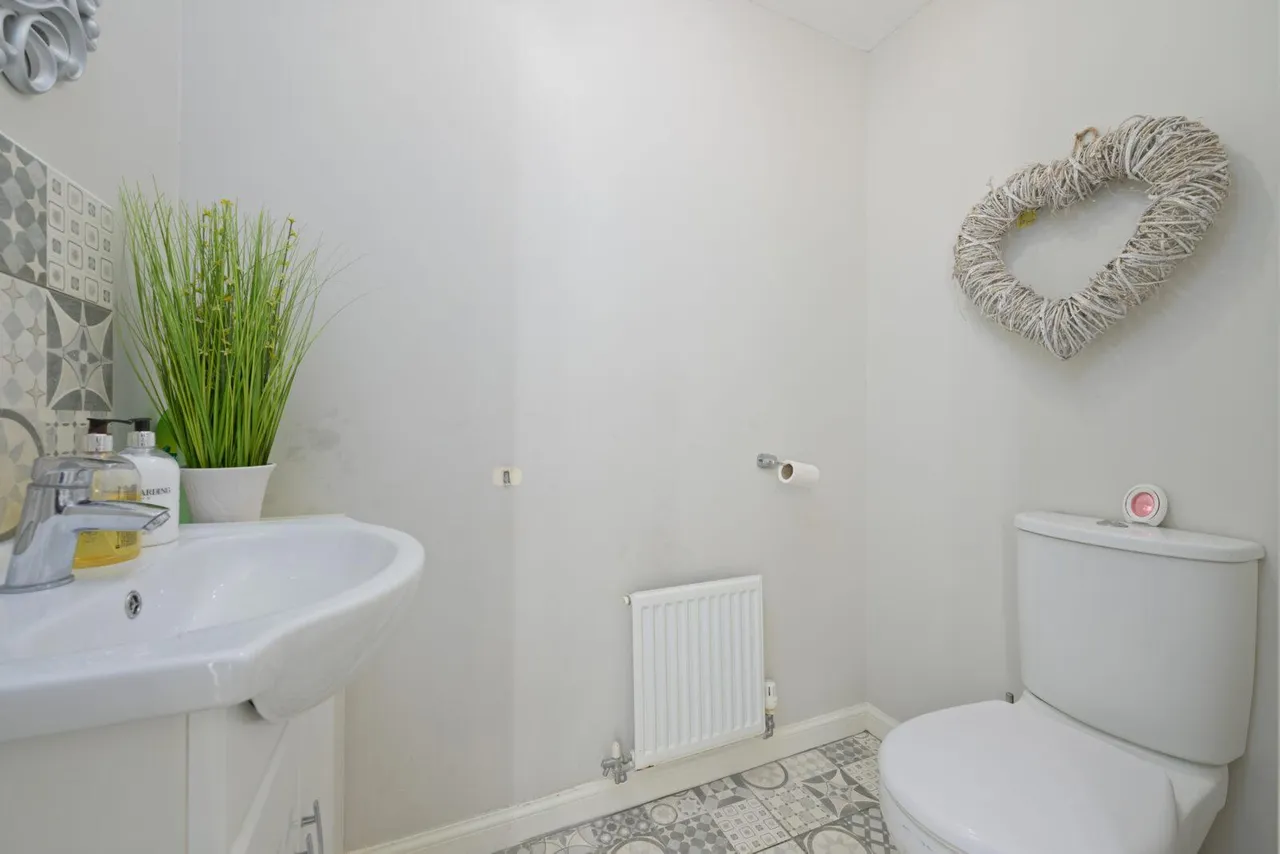 Craigcrest Place, Condorrat, G67 4GY, photo 11