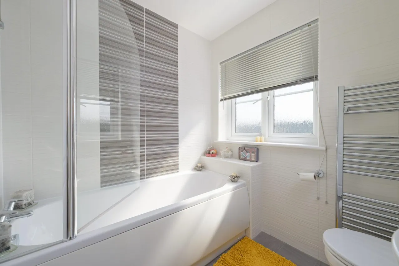 Craigcrest Place, Condorrat, G67 4GY, photo 18