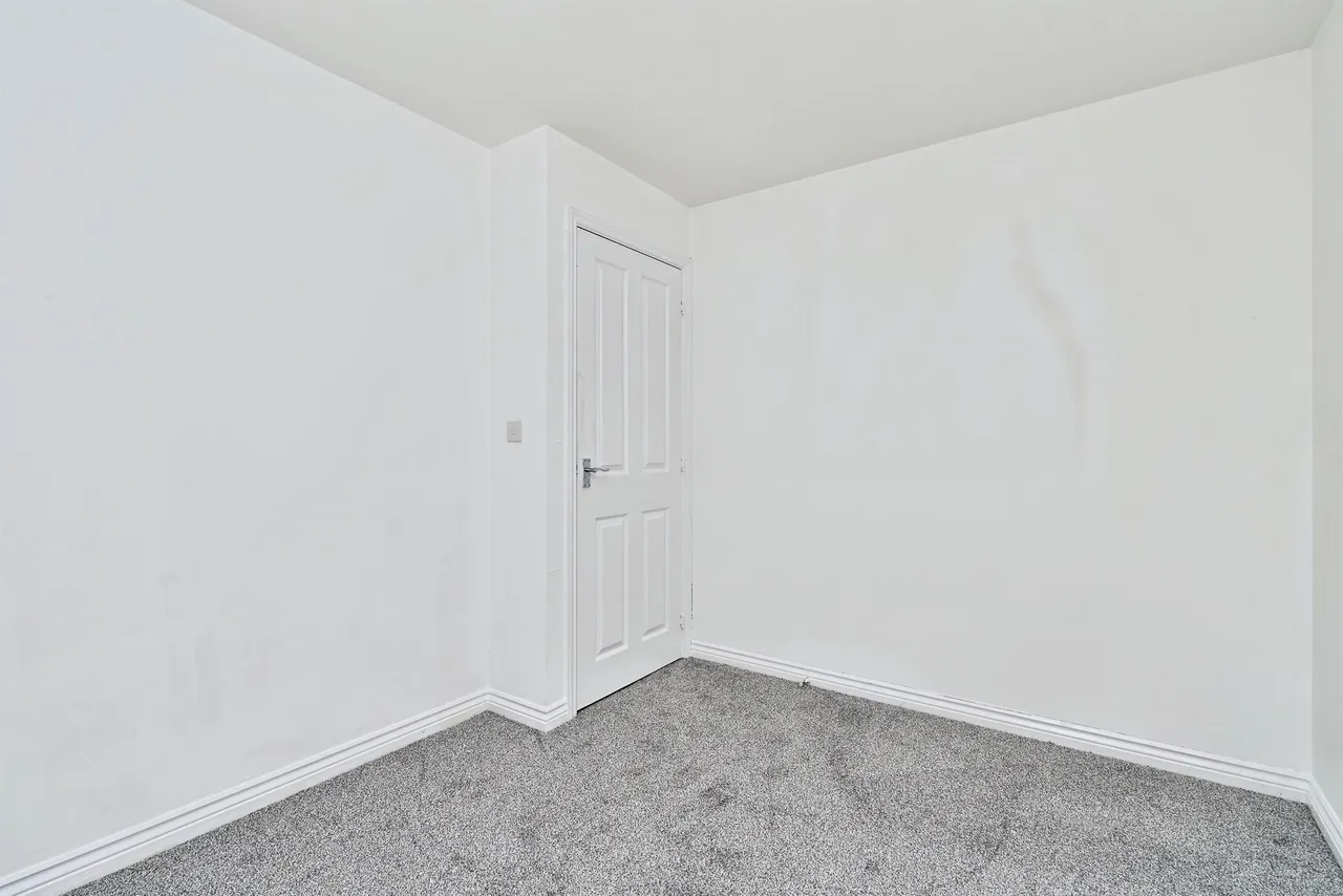 Lakelot Close, Willenhall, WV12, photo 17