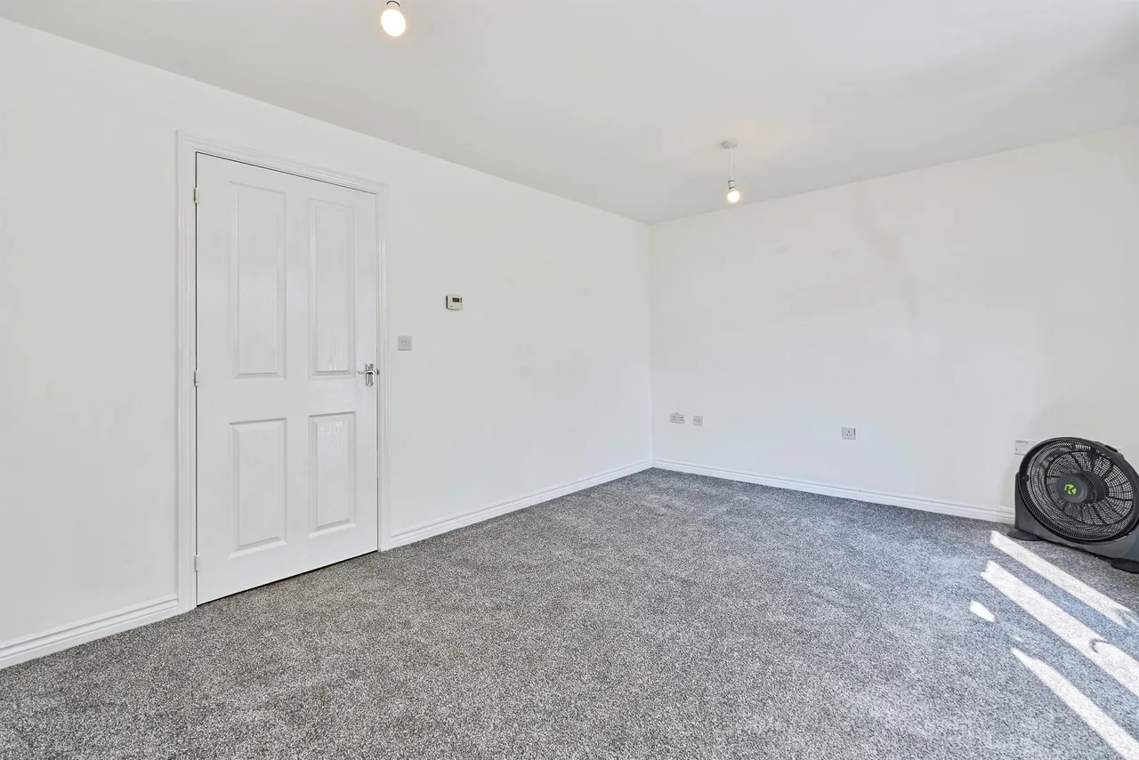 Lakelot Close, Willenhall, WV12, photo 8