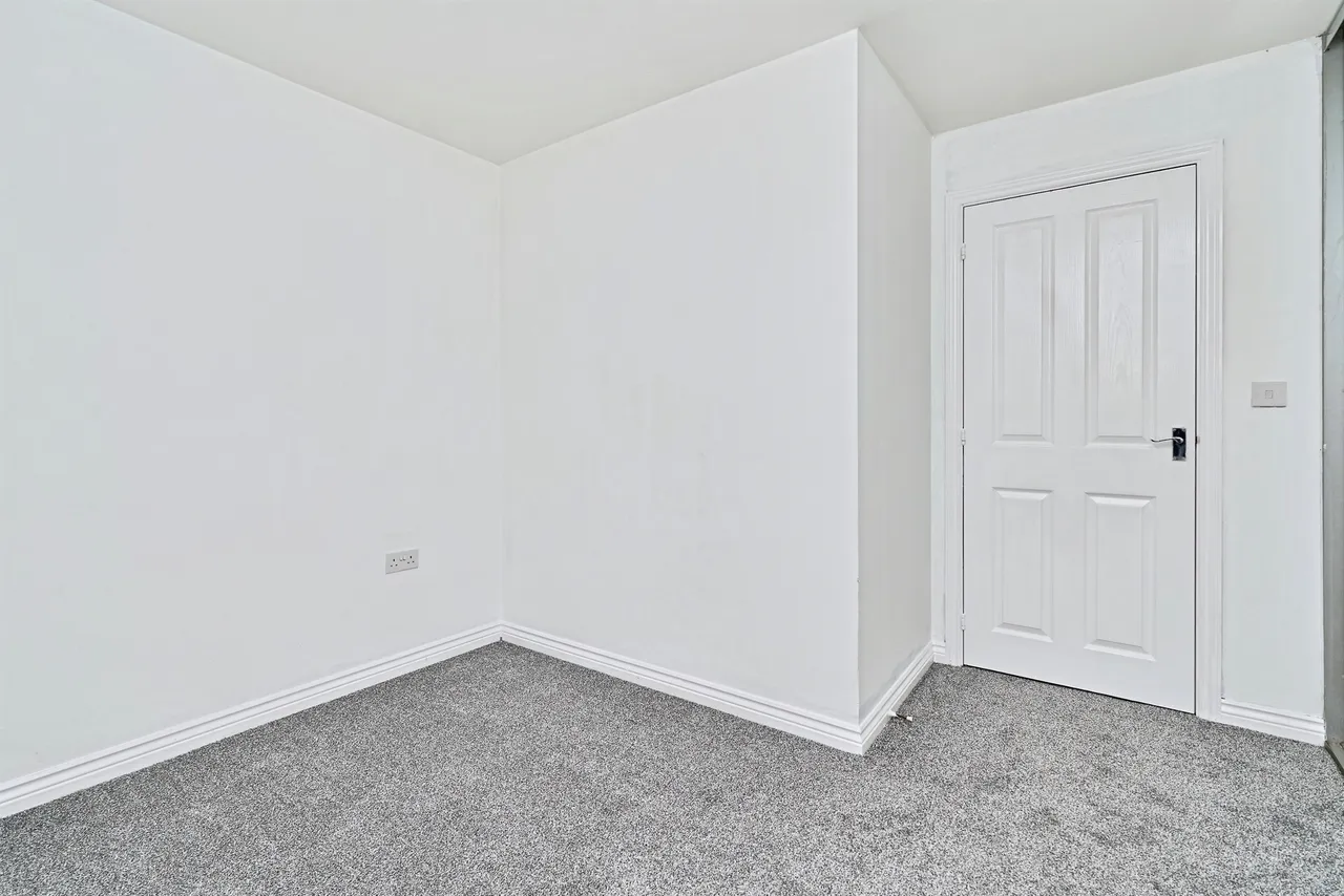 Lakelot Close, Willenhall, WV12, photo 11