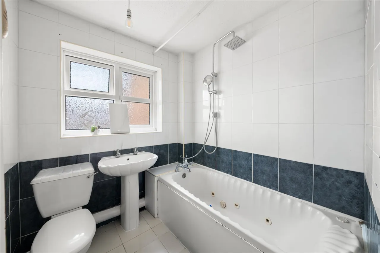 Paddington Close, Hayes, photo 10