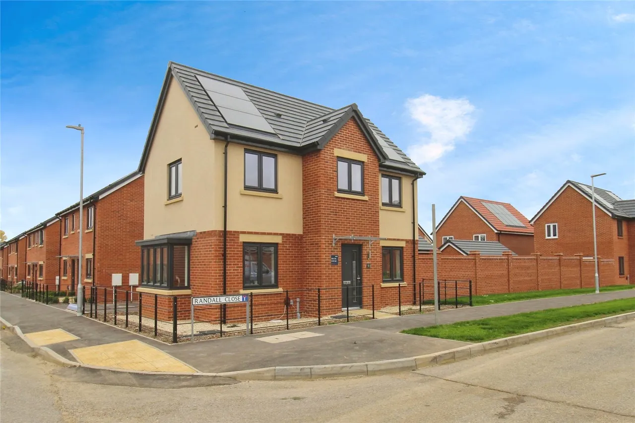 Weavers Meadow, Trowbridge, photo 13