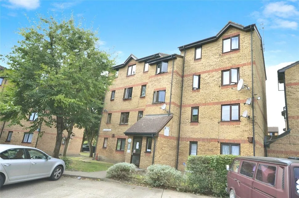 flat for sale — Myers Lane, London, SE14