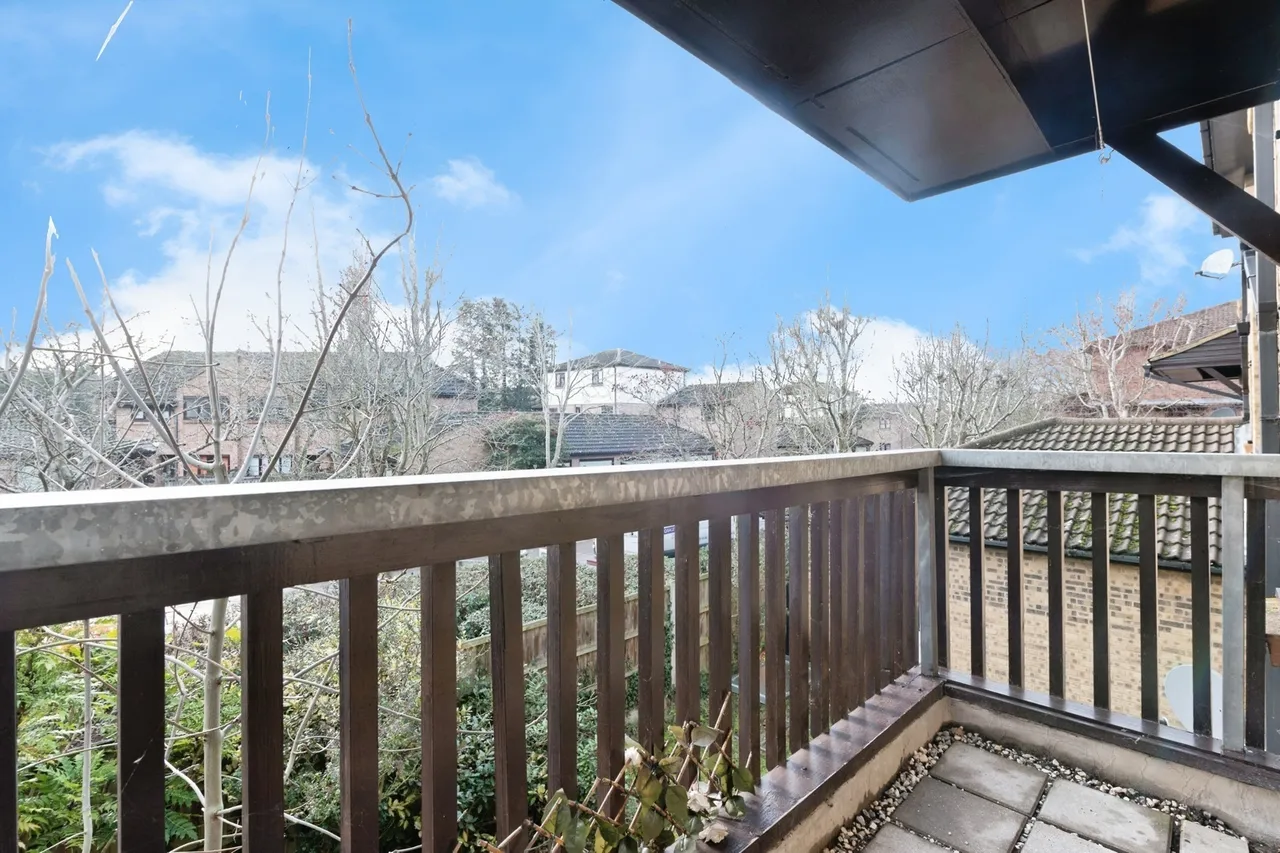Courtney Park Road, Langdon Hills, Basildon, Essex, SS16, photo 6