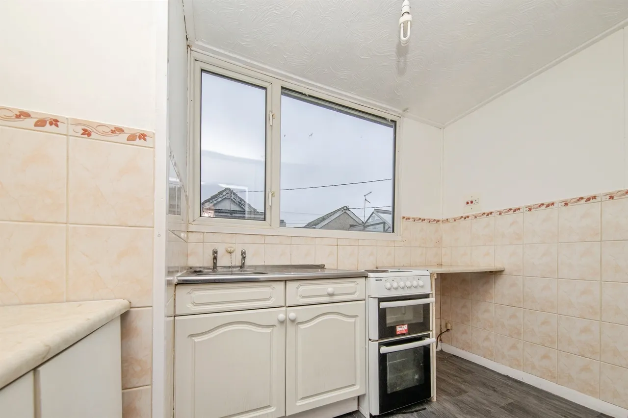 Yew Way, Jaywick, CLACTON-ON-SEA, photo 5