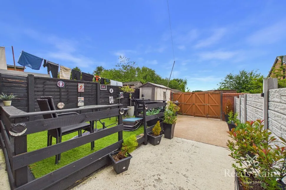 Warrington Road, Abram, WN2, photo 22