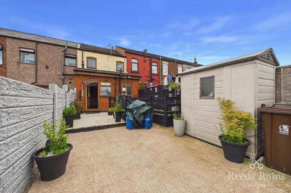 Warrington Road, Abram, WN2, photo 21