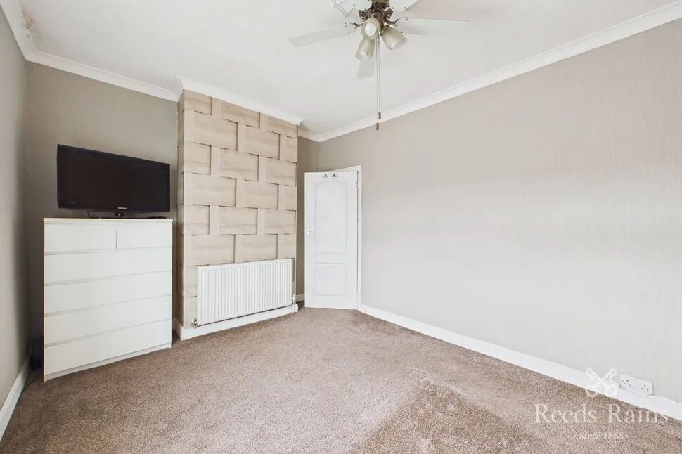 Warrington Road, Abram, WN2, photo 13