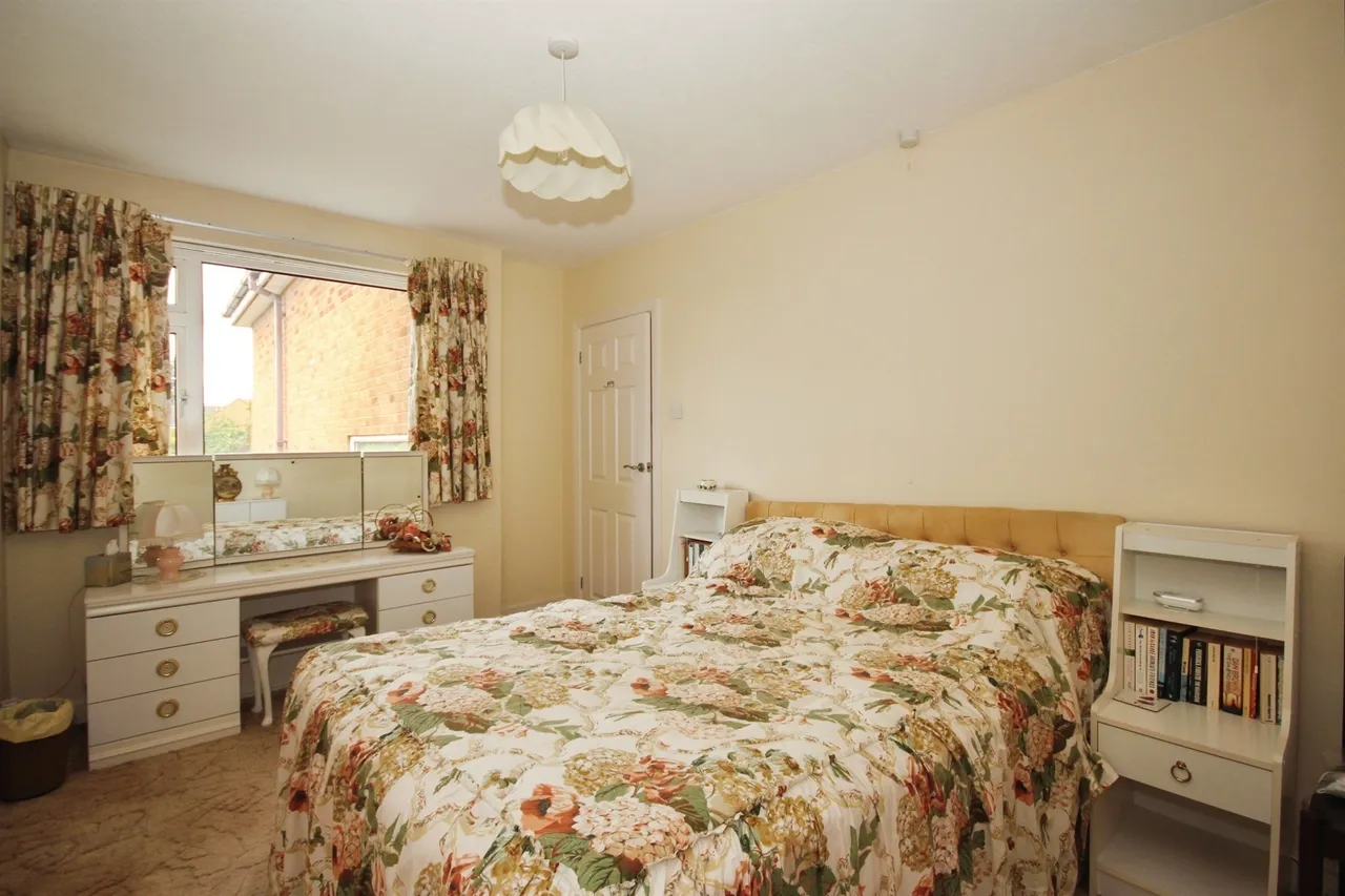 Oak Tree Close, Leamington Spa, CV32, photo 11
