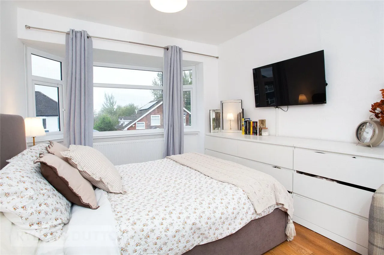Broomfield Crescent, Middleton, M24, photo 14