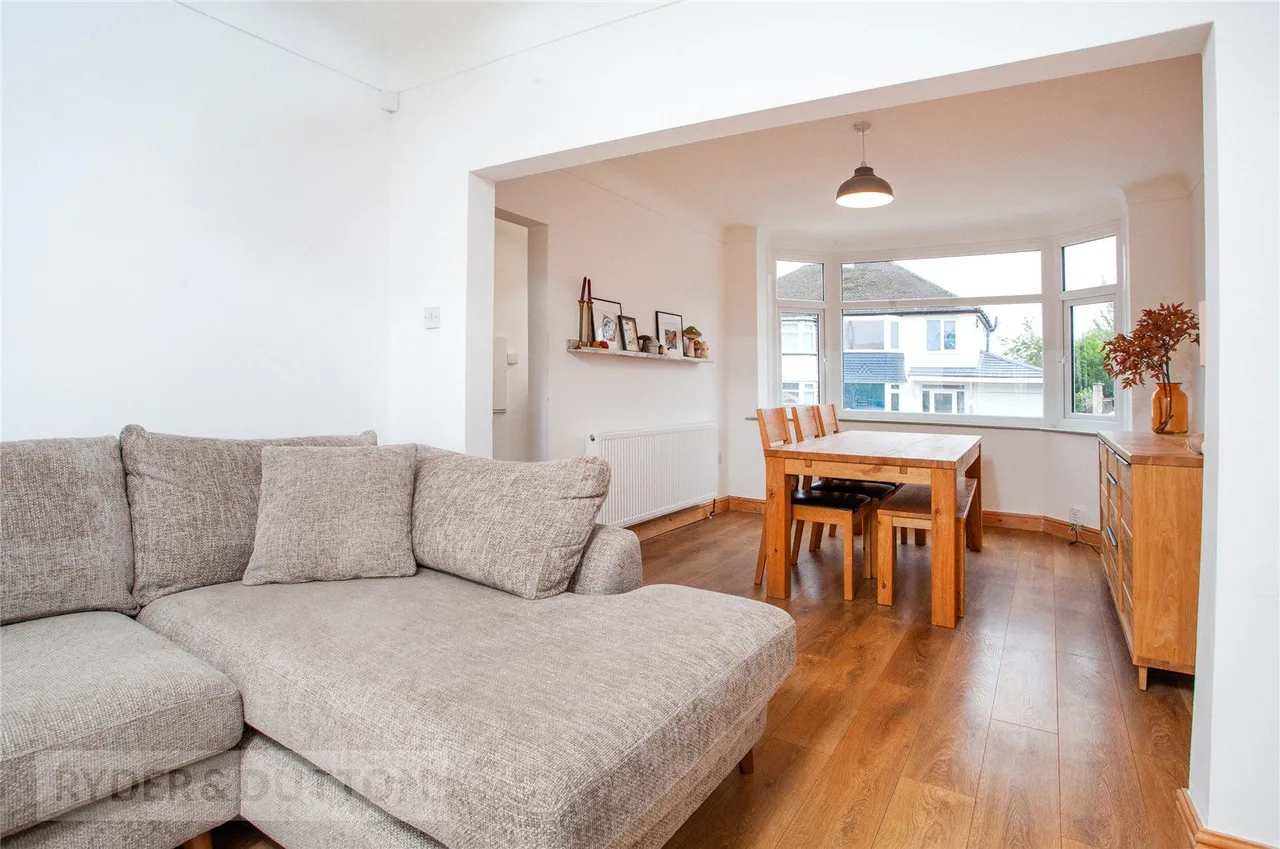 Broomfield Crescent, Middleton, M24, photo 6