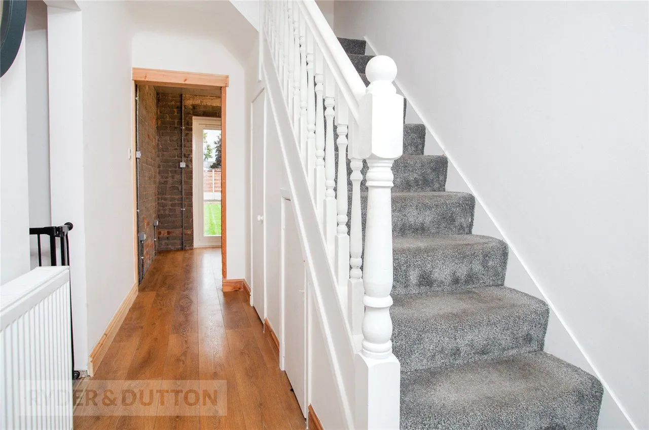 Broomfield Crescent, Middleton, M24, photo 4