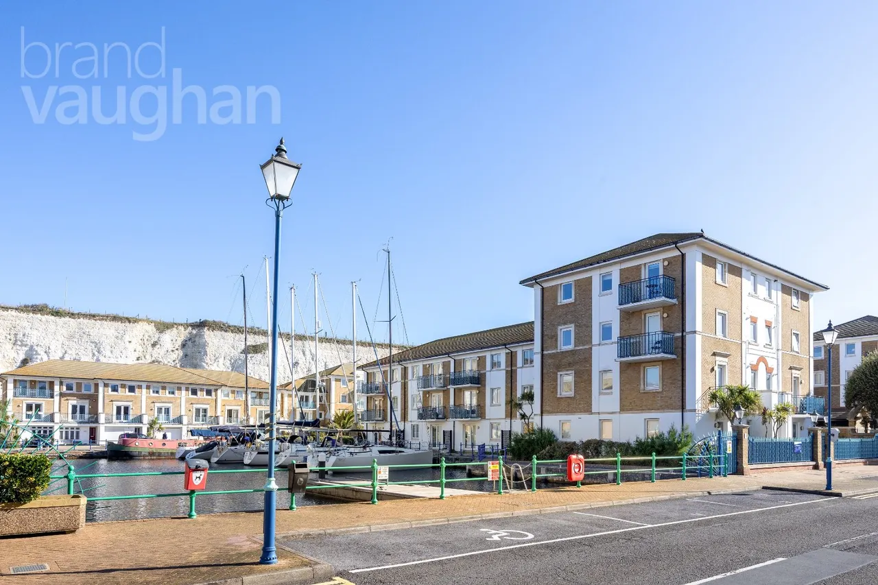 Victory Mews, The Strand, BN2, photo 16