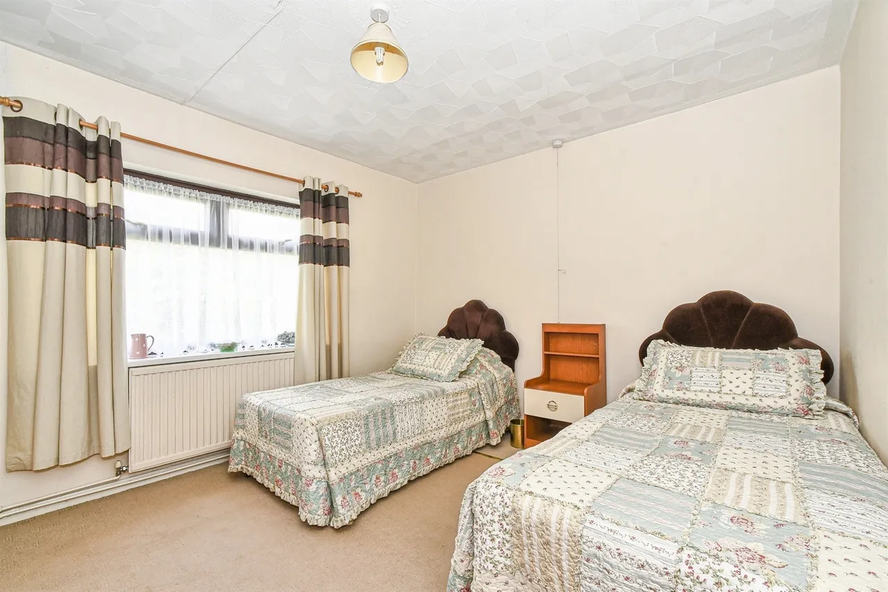 Belmont Close, Swindon, SN3, photo 8