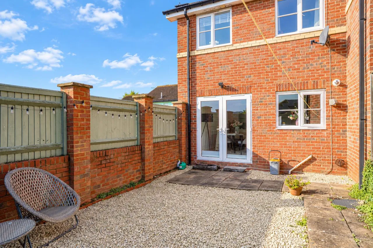 Lydd Close, St. Leonards-On-Sea, photo 26