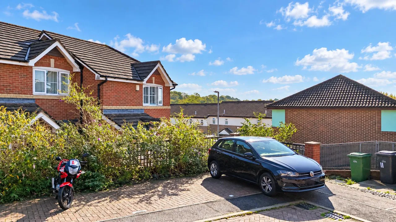 Lydd Close, St. Leonards-On-Sea, photo 28
