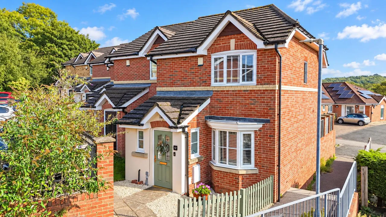 3 bed house for sale, Lydd Close, St. Leonards-On-Sea