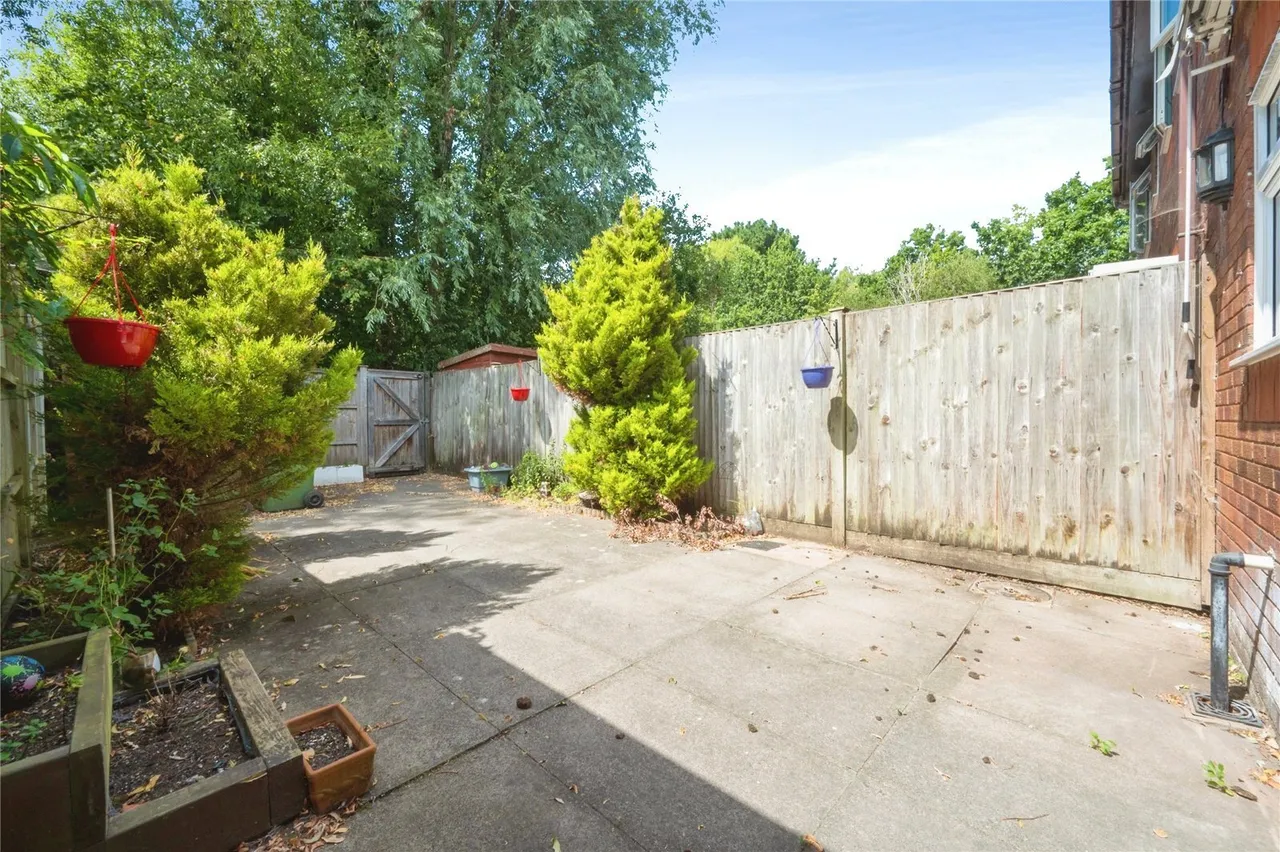 Unwin Close, Southampton, SO19, photo 11