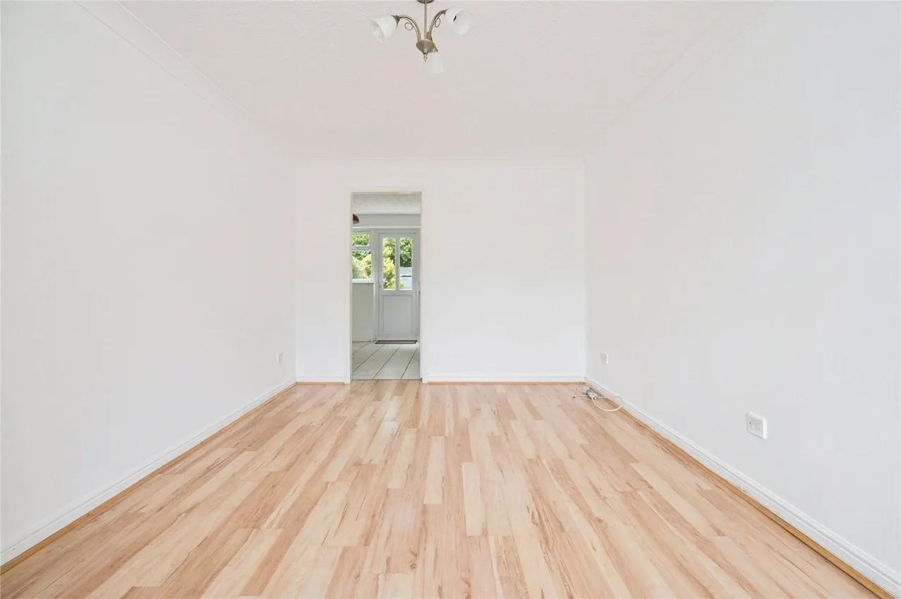 Unwin Close, Southampton, SO19, photo 2