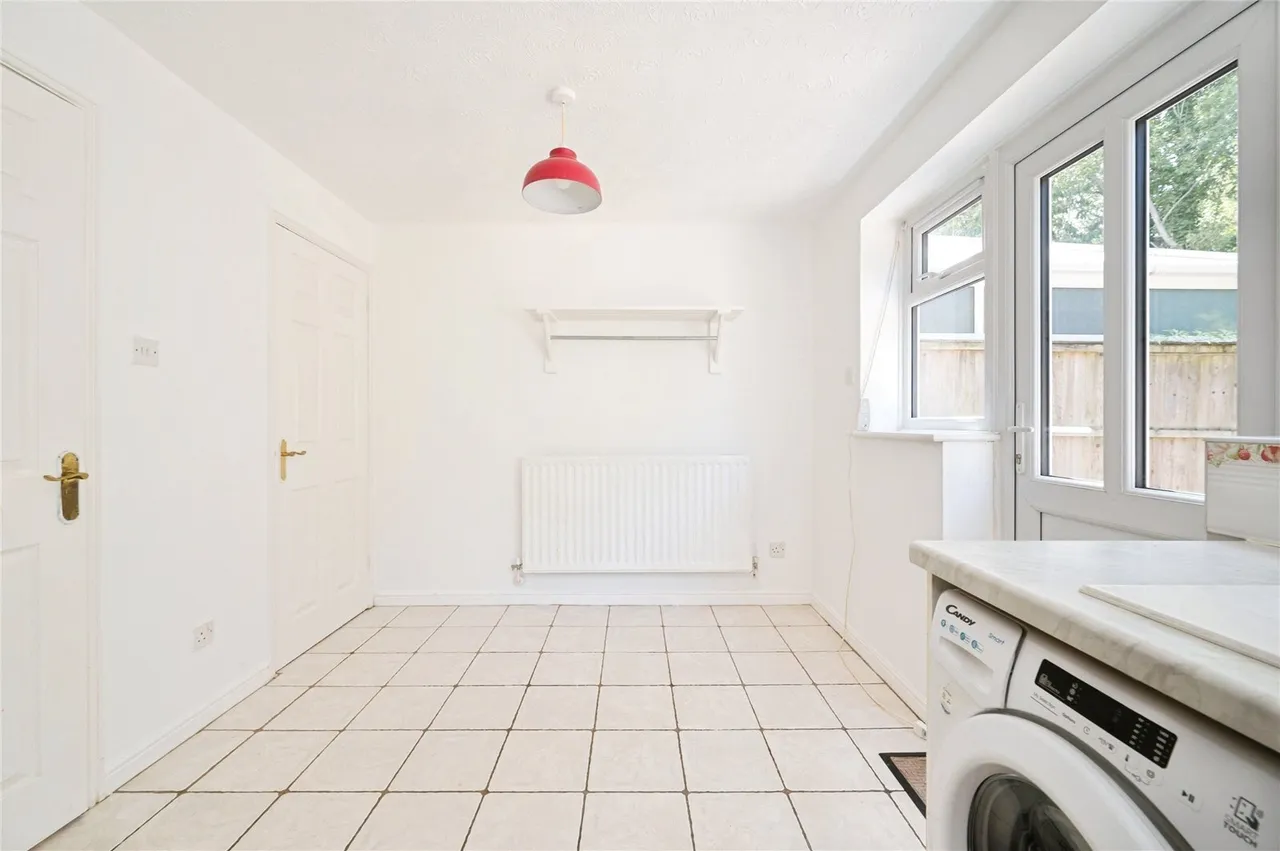 Unwin Close, Southampton, SO19, photo 5
